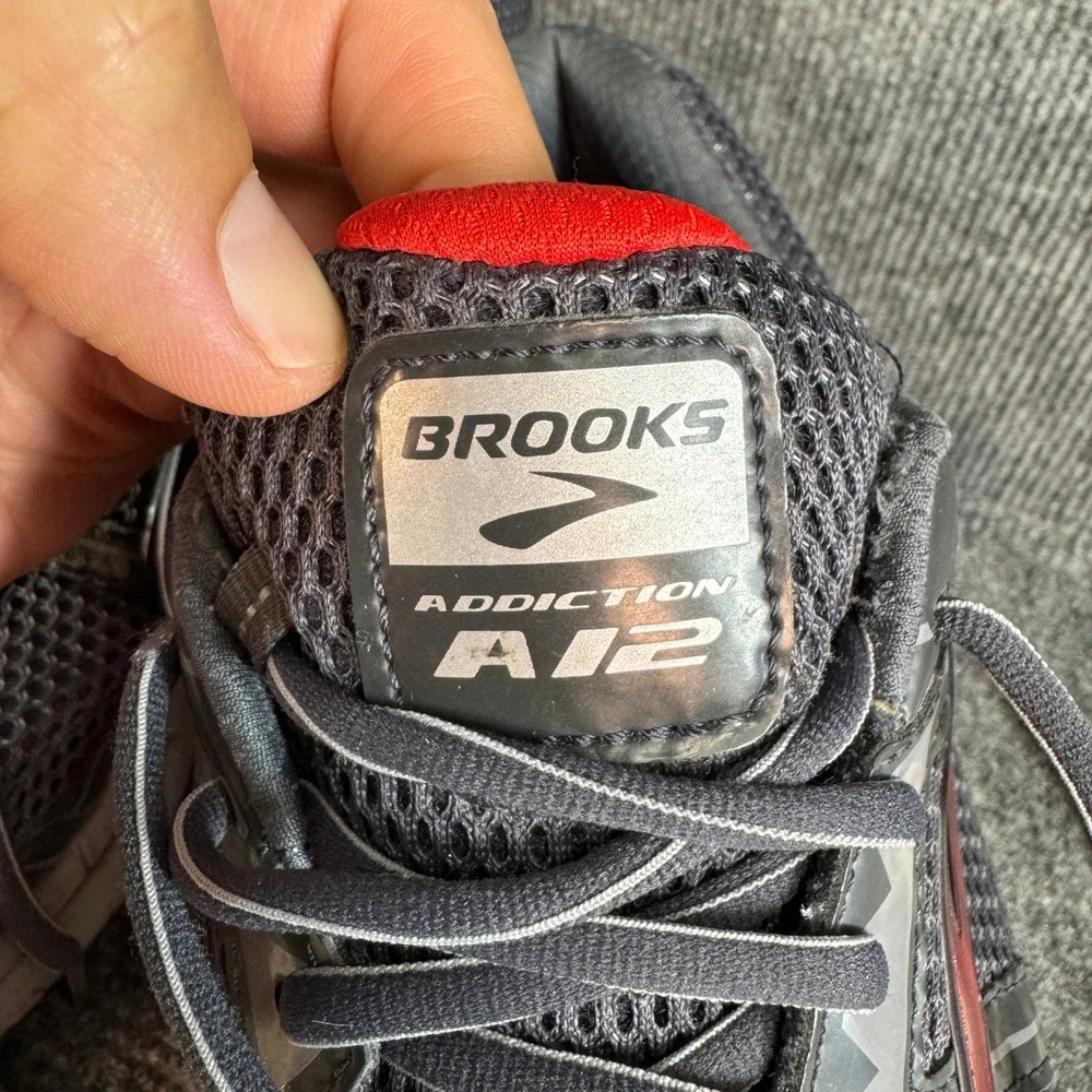 Brooks Addiction 12 Mens Running Shoes Charcoal Grey Red Athletic Sneakers 15